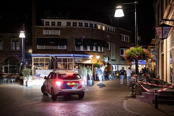 Een ongelukkig incidentje in het oldenzaalse uitgaansleven eindigde in een explosie van geweld op de groote markt foto ter illustratie